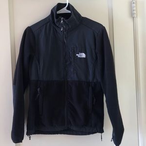 The North Face’s Denali Jacket! Lightly worn